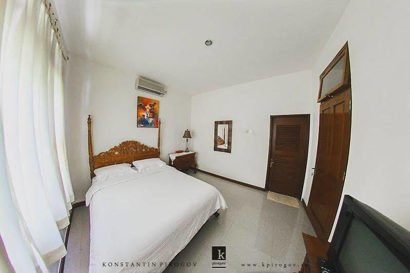 9 Bedroom Gerhana Villa Kuta Lombok Εξωτερικό φωτογραφία